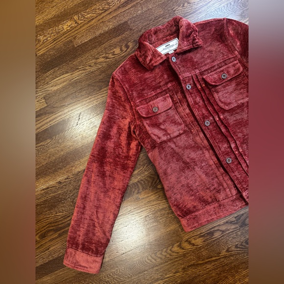 Initial coat - Picture 5 of 6